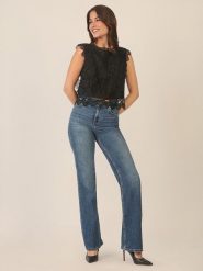 APART Bluzka w kolorze czarnym rozmiar: 42. Czarne bluzki damskie Apart, bez wzorów, z koronki, bez kołnierzyka, bez ramiączek. Za 299.95 zł.