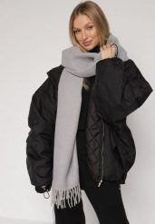 Ciemnoszary Klasyczny Szalik z Bawełny i Wiskozy z Frędzlami Vetilisa. Szare szaliki i kominy damskie Born2be, bez wzorów, z bawełny. Za 39.99 zł.