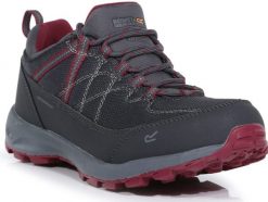 Buty trekkingowe dla kobiet Regatta SAMARIS LOW. Czerwone obuwie trekkingowe damskie Regatta. Za 239.99 zł.