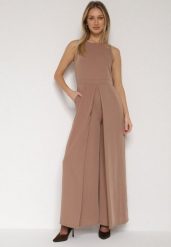 Ciemnobeżowy Elegancki Kombinezon z Ozdobnymi Zakładkami Zellysha. Brązowe kombinezony damskie Born2be, s, z aplikacjami, eleganckie, bez kołnierzyka, bez ramiączek. Za 149.99 zł.