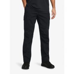 Spodnie męskie Under Armour Enduro Elite Cargo Pant. Czarne szorty męskie Under Armour, bez wzorów. Za 350.99 zł.