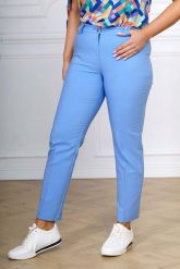 Eleganckie błękitne spodnie cygaretki Inez XXL OVERSIZE. Niebieskie spodnie materiałowe damskie Moda Size Plus Iwanek, bez wzorów, z bawełny, biznesowe. Za 199.90 zł.