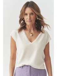 TATUUM Bluzka "Dandy" w kolorze kremowym rozmiar: M. Brązowe bluzki damskie Tatuum, m, bez wzorów, z koronki, bez kołnierzyka, bez ramiączek. Za 191.88 zł.