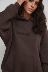 Bluza typu oversize z HAFTEM w kolorze BROWN - EVANS SATIN-UNI. Brązowe bluzy z kapturem damskie Marsala, l, z bawełny. Za 299.90 zł.