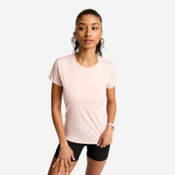 Second Life - Koszulka fitness damska Domyos krótki rękaw. Czerwone bluzki sportowe damskie DOMYOS, l, z dzianiny, bez kołnierzyka, bez ramiączek. Za 31.49 zł.