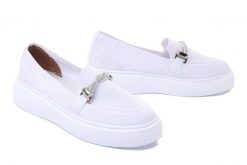 ARTIKER RELAKS 52C0213 biały, półbuty sportowe damskie. Białe półbuty damskie Artiker Relaks, bez wzorów, sportowe, bez obcasa. Za 125.93 zł.
