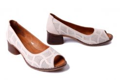 ARTIKER RELAKS 56C0655 beżowy, sandały damskie. Brązowe sandały damskie Artiker Relaks, bez wzorów, ze skóry, bez obcasa, na obcasie. Za 249.90 zł.