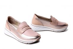 Suave 940539-82 Złoty, półbuty damskie. Żółte półbuty damskie Suave, bez wzorów, bez obcasa, na koturnie. Za 374.90 zł.