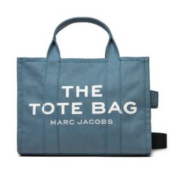 Torebka Marc Jacobs. Niebieskie torebki klasyczne damskie MARC JACOBS, bez wzorów, bez dodatków. Za 979.99 zł.