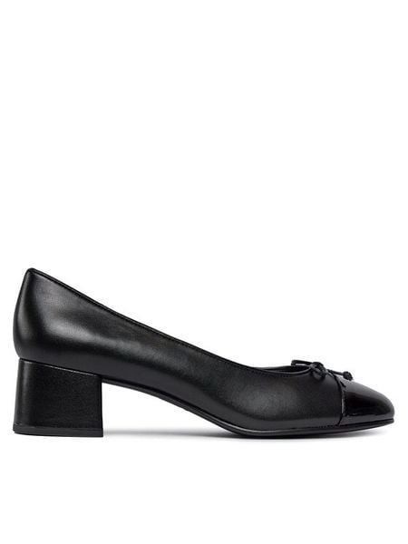 Tory Burch Czółenka Cap-Toe Pump 45Mm 154517 Czarny. Czarne czółenka damskie Tory Burch, bez wzorów, ze skóry, bez obcasa. Za 1,269.00 zł.