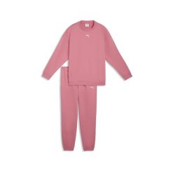 Młodzieżowy dres Loungewear o kroju oversize PUMA. Czerwona spodnie dresowe damskie Puma, m, bez wzorów, z dresówki. Za 269.00 zł.