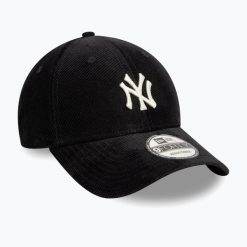 Czapka z daszkiem New Era Cord 9Forty New York Yankees. Czarne czapki męskie New Era, na zimę, bez wzorów. Za 119.99 zł.
