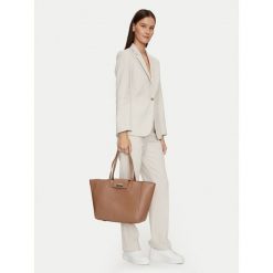 Torebka Calvin Klein. Brązowe shopper bag damskie CALVIN KLEIN, bez wzorów, bez dodatków. Za 749.99 zł.