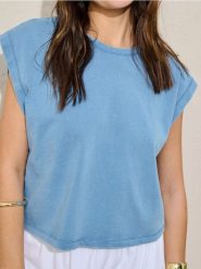 Bawełniana koszulka basic - błękitny. Niebieskie t-shirty damskie Sinsay, l, bez wzorów, z bawełny, bez kołnierzyka. Za 19.99 zł.