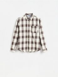 Koszula regular fit w kratę - kremowy. Białe koszule męskie Reserved, l, bez wzorów, z bawełny, bez kołnierzyka, bez ramiączek. Za 129.99 zł.
