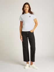 TOMMY JEANS Koszulka w kolorze białym rozmiar: L. Białe bluzki damskie Tommy Jeans, l, bez wzorów, z bawełny, bez kołnierzyka, bez ramiączek. Za 118.56 zł.