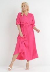 Różowa Plisowana Sukienka Maxi z Kopertowym Dekoltem i Wiązaniem w Talii Lariah. Czerwone sukienki damskie Born2be, l, bez wzorów, bez kołnierzyka, plus size, bez ramiączek, maxi, kopertowe. Za 79.99 zł.