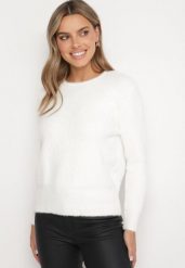 Jasnobeżowy Klasyczny Sweter z Kaszmirem Salanitia. Brązowe swetry klasyczne damskie Born2be, uniwersalny, z jeansu, bez kołnierzyka. Za 139.99 zł.
