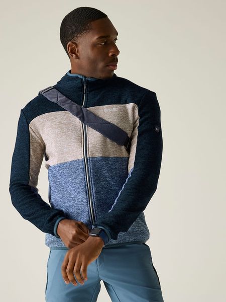 Regatta Kurtka polarowa "Elram" w kolorze niebieskim rozmiar: S. Niebieskie kurtki męskie Regatta, s, bez wzorów, z polaru, bez kaptura. Za 119.12 zł.