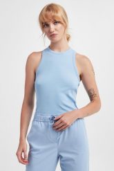 Top damski Claudia MARELLA MONOCHROME. Topy damskie Marella, l, bez wzorów, bez kołnierzyka. W wyprzedaży za 226.85 zł.