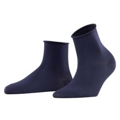Skarpetki bawełniane krótkie damskie Falke Touch. Niebieskie skarpetki damskie Falke, bez wzorów, z bawełny. Za 119.50 zł.