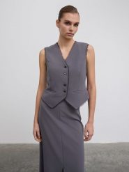 BGN Kamizelka w kolorze antracytowym rozmiar: 34. Czarne kamizelki damskie BGN. Za 114.17 zł.