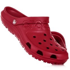 Buty do chodzenia klapki Crocs. Czerwone klapki damskie Crocs. W wyprzedaży za 89.00 zł.