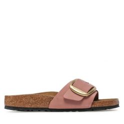 Klapki Birkenstock. Czerwone klapki damskie Birkenstock, bez wzorów, bez obcasa. Za 539.99 zł.