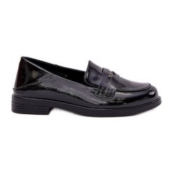 Eleganckie Lakierowane Mokasyny Damskie Z Naturalnej Skóry Vinceza 18100 Czarne. Czarne mokasyny damskie z lakierowanej skóry. Za 239.75 zł.