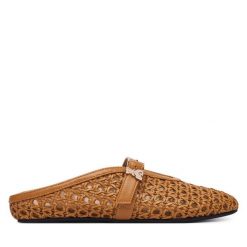 Klapki Patrizia Pepe. Brązowe klapki damskie Patrizia Pepe, bez wzorów, bez obcasa. Za 539.99 zł.