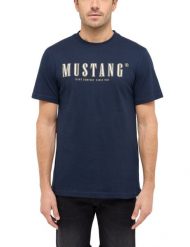 Męski T-Shirt Mustang Style Austin Dark Sapphire 1016281 4136. Niebieskie t-shirty męskie Mustang, m, bez wzorów, bez kołnierzyka. Za 69.99 zł.