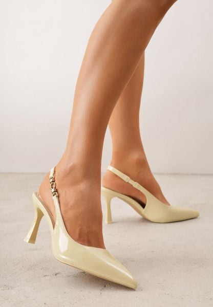 Żółte Eleganckie Szpilki Slingback VICES z Ozdobną Aplikacją przy Pasku Natera. Żółte szpilki Renee, z aplikacjami, bez obcasa. Za 89.99 zł.