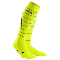 Skarpety kompresyjne damskie sportowe CEP Reflective wysokie. Czarne skarpetki damskie CEP, bez wzorów. Za 209.00 zł.