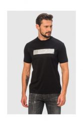 EMPORIO ARMANI Czarny t-shirt męski ze srebrnym logo. Czarne t-shirty męskie Emporio Armani, m, z aplikacjami, prążkowane, bez kołnierzyka. W wyprzedaży za 399.99 zł.