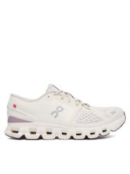 On Buty na siłownię Cloud X 4 3WE30074740 Kremowy. Białe obuwie treningowe damskie On, na fitness i siłownię. Za 719.99 zł.