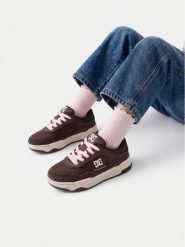 DC Shoes Sneakersy CEOWB-CP40-23383H2(DZ) Brązowy ciemny. Brązowe buty sportowe dziewczęce DC Shoes, bez wzorów, z materiału, bez zapięcia. Za 199.99 zł.