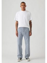 Levi's Spodnie w kolorze szaro-niebieskim rozmiar: W31/L32. Niebieskie spodnie materiałowe męskie Levi's, z aplikacjami, z bawełny. Za 244.22 zł.