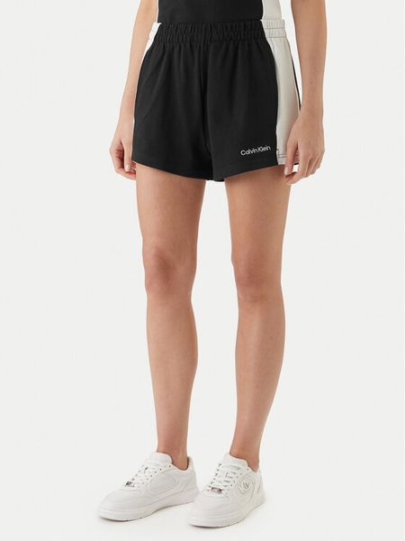 Calvin Klein Swimwear Szorty materiałowe LV00Q61153 Czarny Regular Fit. Czarne szorty damskie Calvin Klein Swimwear, bez wzorów, z bawełny. Za 132.99 zł.