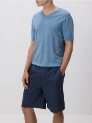 Szorty chino regular - granatowy. Niebieskie szorty męskie Reserved, z bawełny, bez kołnierzyka. W wyprzedaży za 59.99 zł.