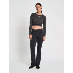 Damski crop top Hummel MT Saga. Czarne topy damskie HUMMEL, l, bez wzorów, bez kołnierzyka. Za 167.00 zł.