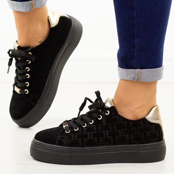 Czarne skórzane półbuty damskie Filippo Dp6850/25. Czarne półbuty damskie Filippo, bez wzorów, z jeansu, biznesowe, bez obcasa, na platformie. Za 249.00 zł.