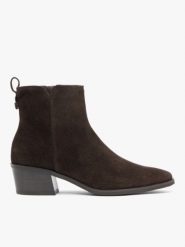 Brązowe welurowe botki. Brązowe botki damskie Ryłko, ze skóry, eleganckie, bez obcasa, na obcasie, bez zapięcia. Za 549.99 zł.