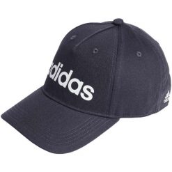 Czapka z daszkiem adidas Daily Cap. Białe czapki męskie Adidas, bez wzorów, z bawełny, klasyczne. Za 59.00 zł.