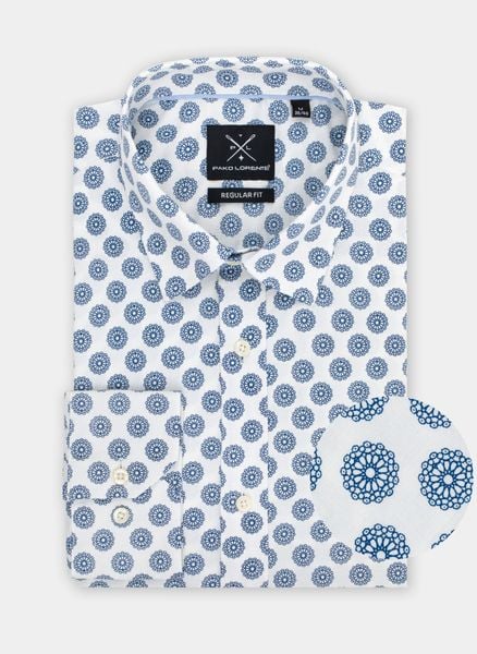 PAKO LORENTE – Biała koszula męska w niebieski wzór P21WF-1X-149-B. Białe koszule męskie Pako Lorente, l, bez wzorów, z bawełny, bez kołnierzyka, bez ramiączek. Za 74.99 zł.