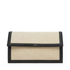 Portfel BOSS. Brązowe portfele damskie Boss, bez wzorów. Za 389.99 zł.