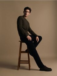Sweter z domieszką kaszmiru - zielony. Zielone swetry męskie Reserved, l, bez wzorów, z dzianiny, bez kołnierzyka. Za 179.99 zł.