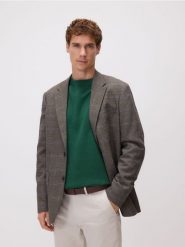 Marynarka slim fit z wiskozą - ciemnobrązowy. Brązowe marynarki męskie Reserved, bez wzorów, z tkaniny. Za 359.99 zł.