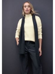 Street One Sweter w kolorze kremowym rozmiar: 40. Brązowe swetry klasyczne damskie Street One, z bawełny, bez kołnierzyka. Za 114.17 zł.
