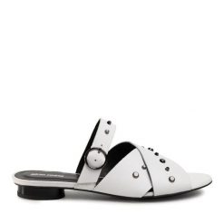 Klapki GINO ROSSI. Białe klapki damskie Gino Rossi, bez wzorów, bez obcasa. Za 179.99 zł.