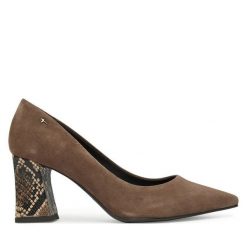 Półbuty Tamaris. Brązowe półbuty damskie Tamaris, bez wzorów, bez obcasa, na obcasie. Za 364.99 zł.
